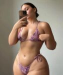 Kapalı Fethiye Escort Nazlı Elleri İle Mastürbasyon Yapıyor.